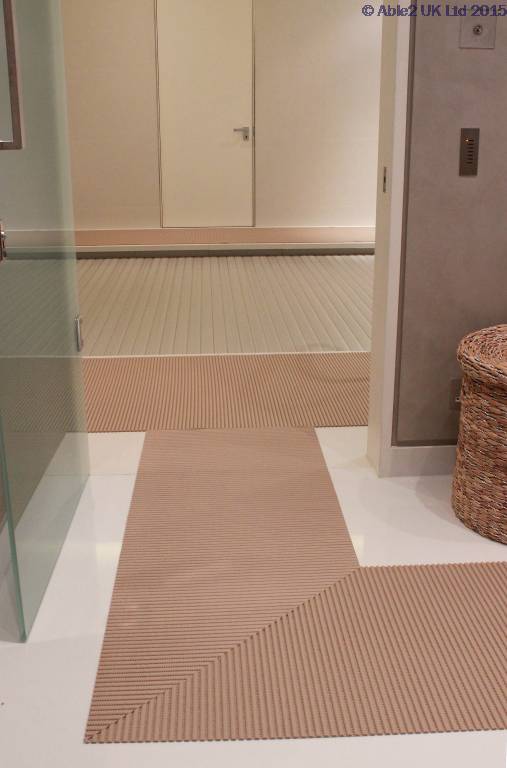 stayput-anti-slip-wet-room-matting-90-x-100cm