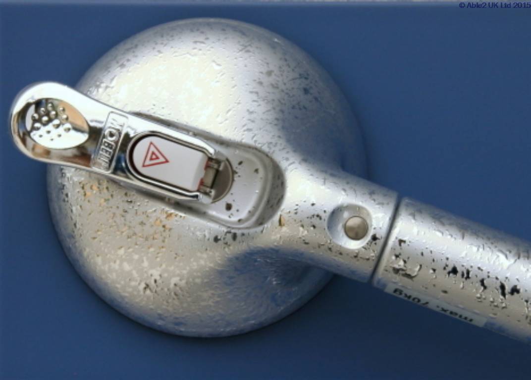 mobeli-grab-handle-650mm-chrome
