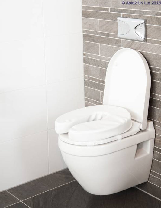 atlantis-padded-toilet-seat-5cm-2