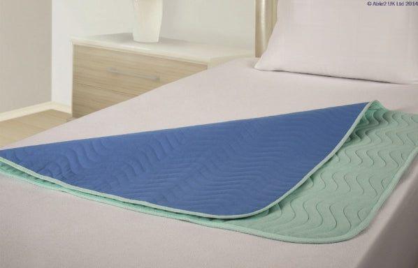 vida-washable-bed-pad-midi-90-x-90cm-with-tucks-green