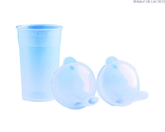 drinking-cup-clear-with-two-lids-clear